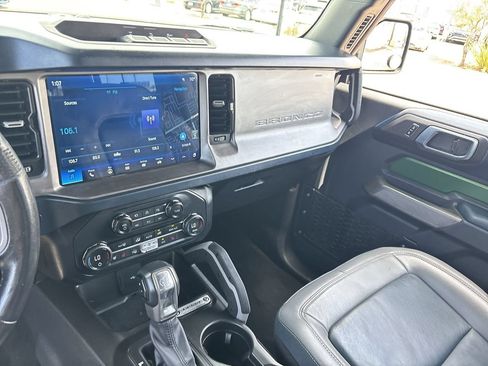 Used 2023 Ford Bronco Outer Banks AWD/4WD image 13