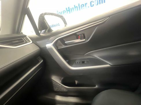 Used 2025 Toyota RAV4 XLE image 34