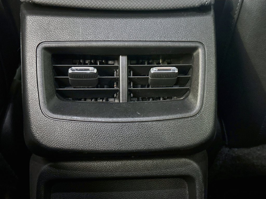 Certified 2024 Chevrolet Equinox EV RS AWD/4WD image 27