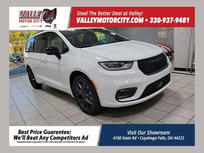 New 2026 Chrysler Pacifica Limited