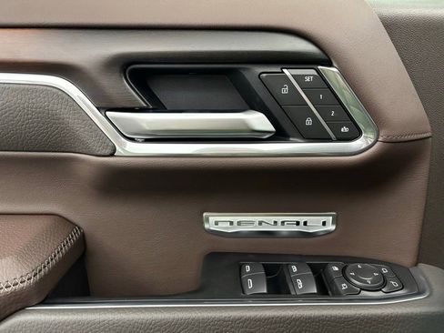 New 2026 GMC Sierra 1500 Denali w/ Denali Reserve Package image 18