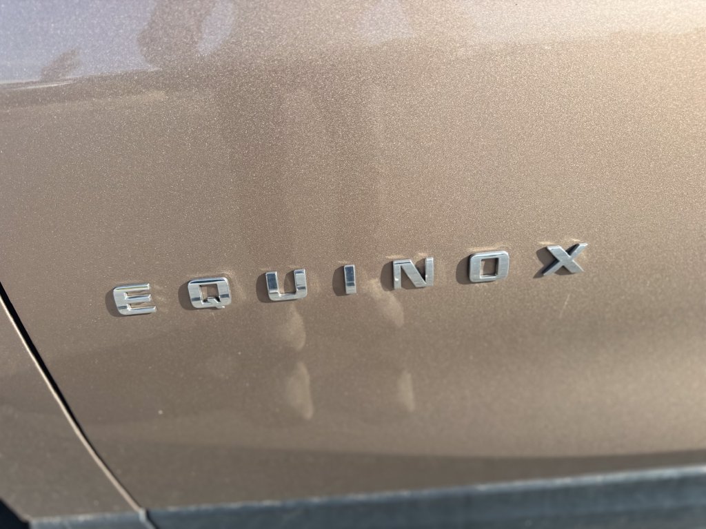 Used 2018 Chevrolet Equinox LT AWD/4WD image 12