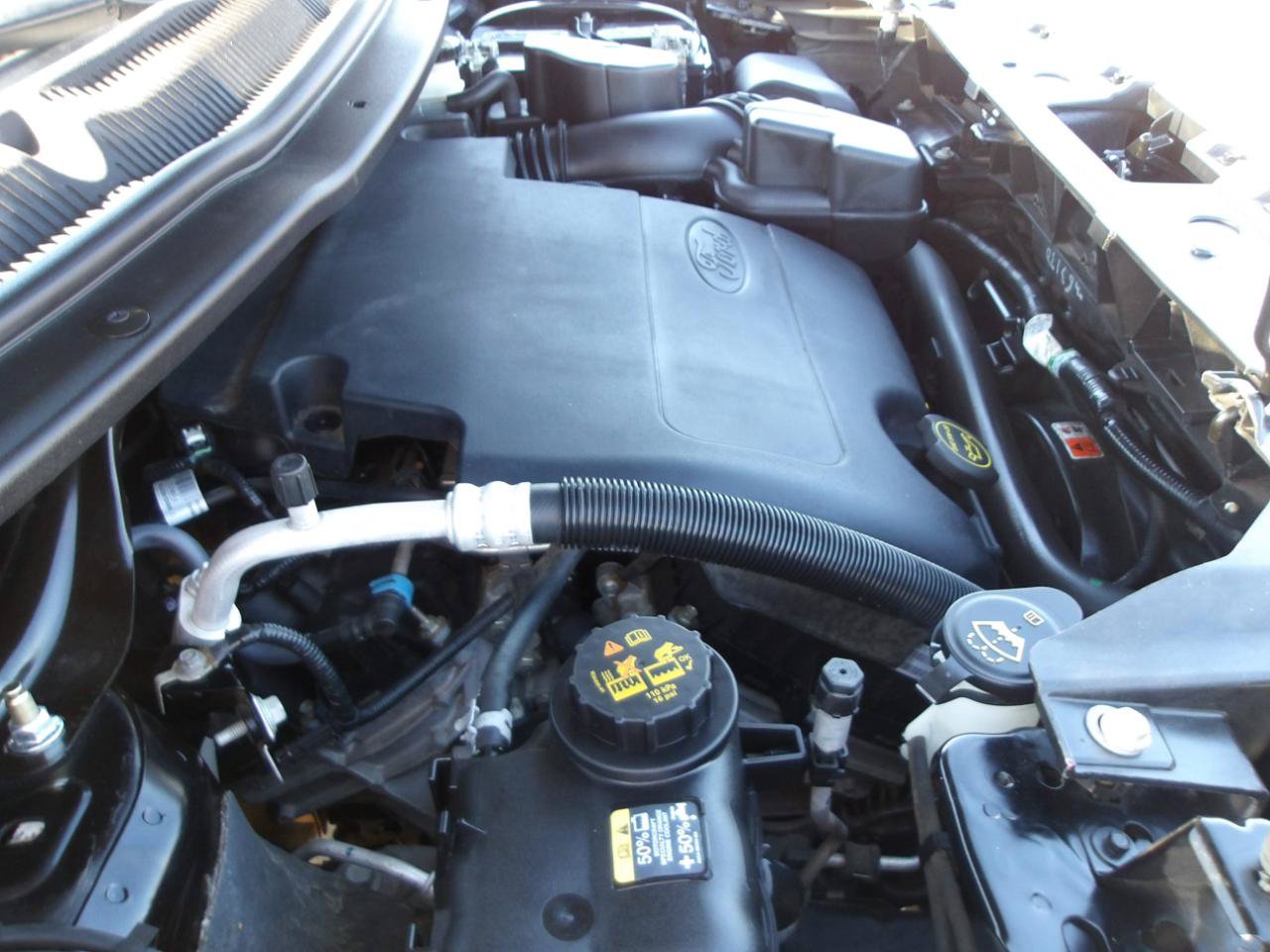 Used 2016 Ford Explorer Limited w/ Equipment Group 301A FWD image 27