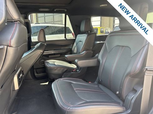 Used 2024 Ford Expedition Limited AWD/4WD image 16