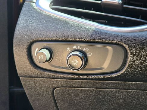 Used 2016 Chevrolet Malibu LT w/ Driver Confidence Package image 46