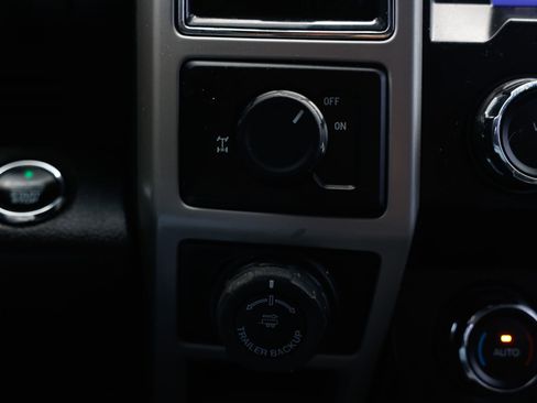 Used 2019 Ford F150 Lariat image 39