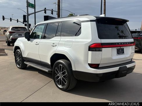 Used 2026 Lexus GX 550 AWD/4WD image 4