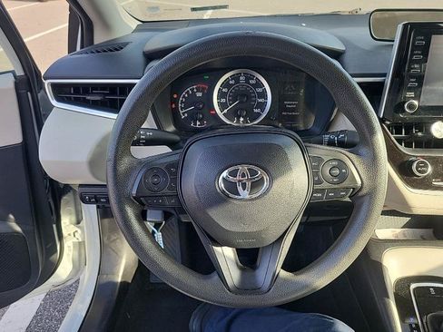 Used 2020 Toyota Corolla LE w/ LE Premium Package FWD image 6