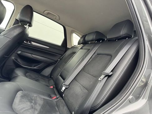 Used 2018 MAZDA CX-5 Touring image 11
