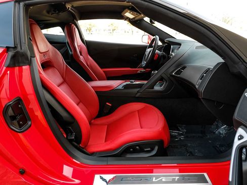 Used 2017 Chevrolet Corvette Stingray Coupe w/ 2LT Preferred Equipment Group image 31