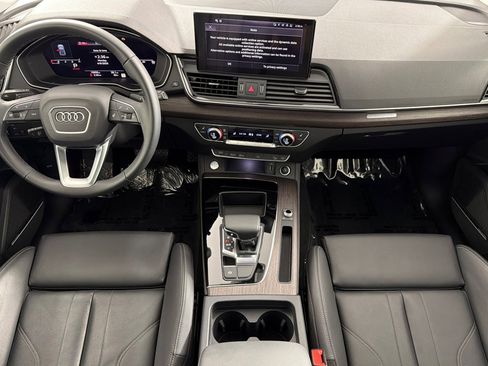 Used 2025 Audi Q5 2.0T Premium Plus w/ Premium Plus Package AWD/4WD image 12