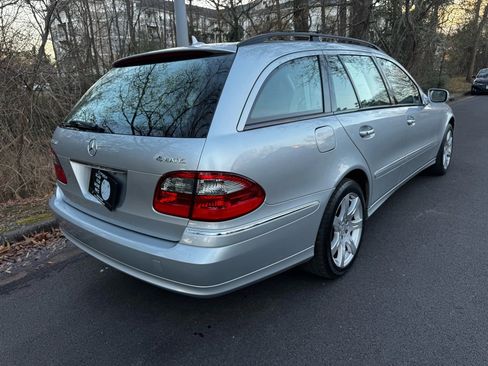 Used 2008 Mercedes-Benz E 350 4MATIC Wagon image 5