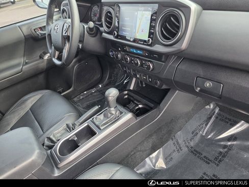 Used 2023 Toyota Tacoma TRD Off-Road w/ TRD Premium Off Road Package image 29