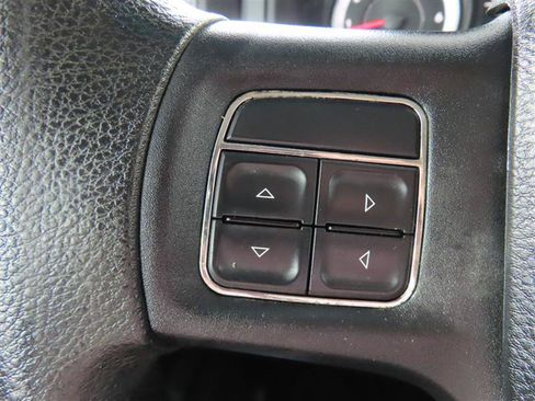 Used 2013 RAM 1500 Express AWD/4WD image 21