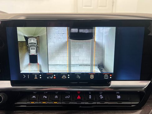 New 2026 Chevrolet Silverado 1500 LTZ w/ Z71 Off-Road Package image 56