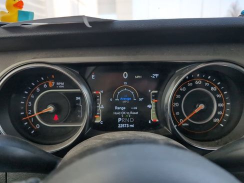 Used 2023 Jeep Gladiator Willys image 7