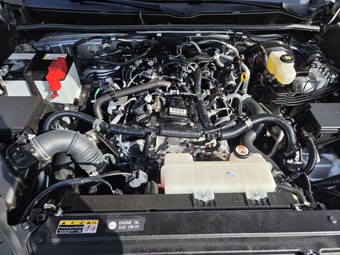 Used 2025 Toyota 4Runner SR5 RWD image 30