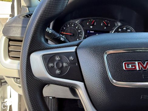 Certified 2022 GMC Terrain SLE image 27