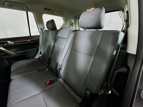 Used 2019 Lexus GX 460 Premium AWD/4WD image 24