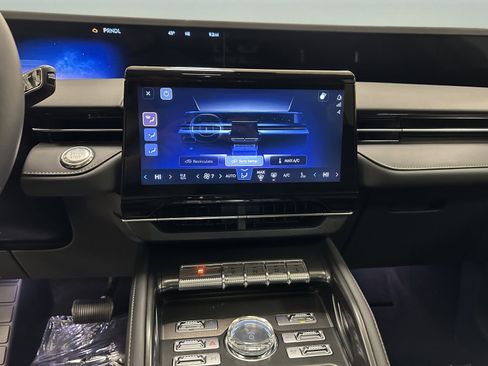 New 2026 Lincoln Nautilus Premier w/ Equipment Group 102A image 14