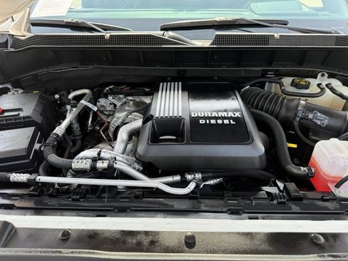 Used 2024 Chevrolet Silverado 1500 RST w/ Convenience Package II AWD/4WD image 33