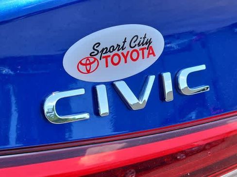 Used 2023 Honda Civic EX image 11
