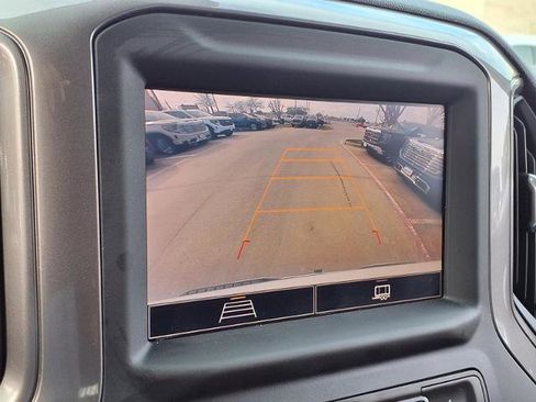 Used 2022 Chevrolet Silverado 1500 Custom image 5