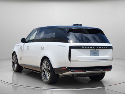 Certified 2024 Land Rover Range Rover Long Wheelbase Autobiography AWD/4WD image 3