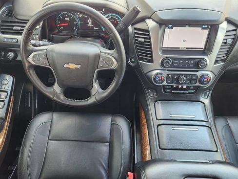 Used 2019 Chevrolet Suburban Premier RWD image 28