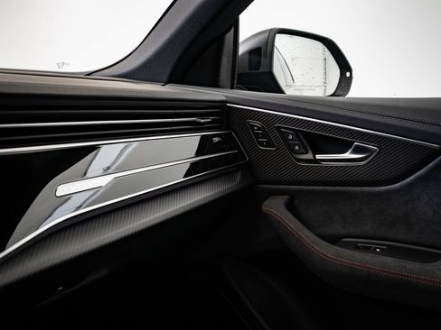 New 2026 Audi RS Q8 performance image 42