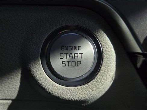 Certified 2025 Kia Telluride S image 25