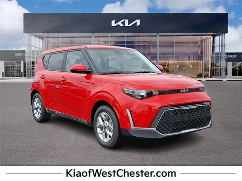 New 2025 Kia Soul LX w/ LX Technology Package image 1