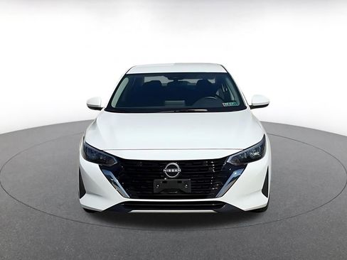 Used 2025 Nissan Sentra SV image 4