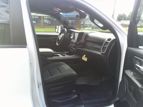 Used 2020 RAM 1500 Big Horn AWD/4WD image 26