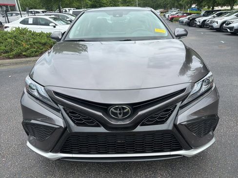Used 2023 Toyota Camry XSE FWD image 3