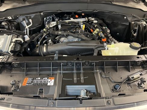 New 2025 Ford Explorer Active image 32