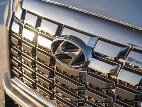 Used 2024 Hyundai Palisade XRT image 3