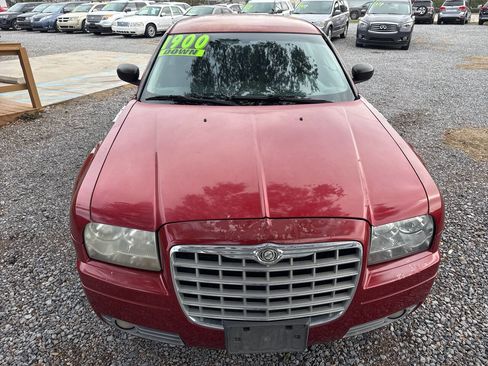 Used 2009 Chrysler 300 LX image 2