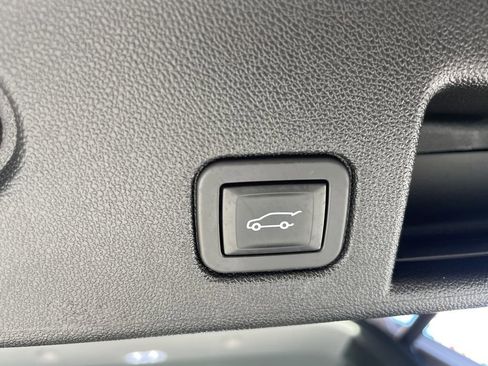 Used 2019 Chevrolet Equinox Premier image 10