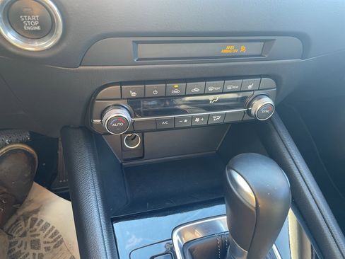 Used 2025 MAZDA CX-5 AWD 2.5 S w/ Preferred Package image 22