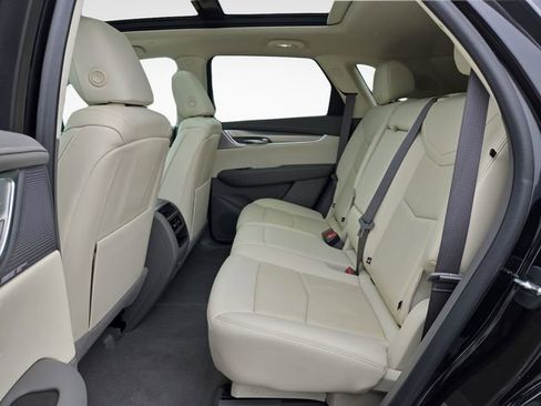 Used 2022 Cadillac XT5 Premium Luxury FWD image 15