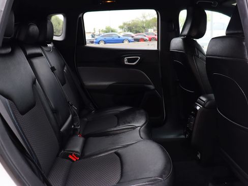 Used 2024 Jeep Compass Latitude AWD/4WD image 27