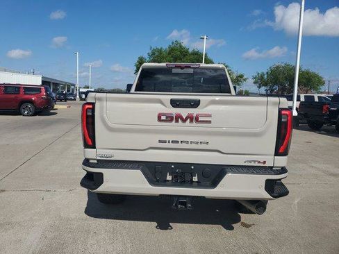 New 2026 GMC Sierra 2500 AT4 image 6