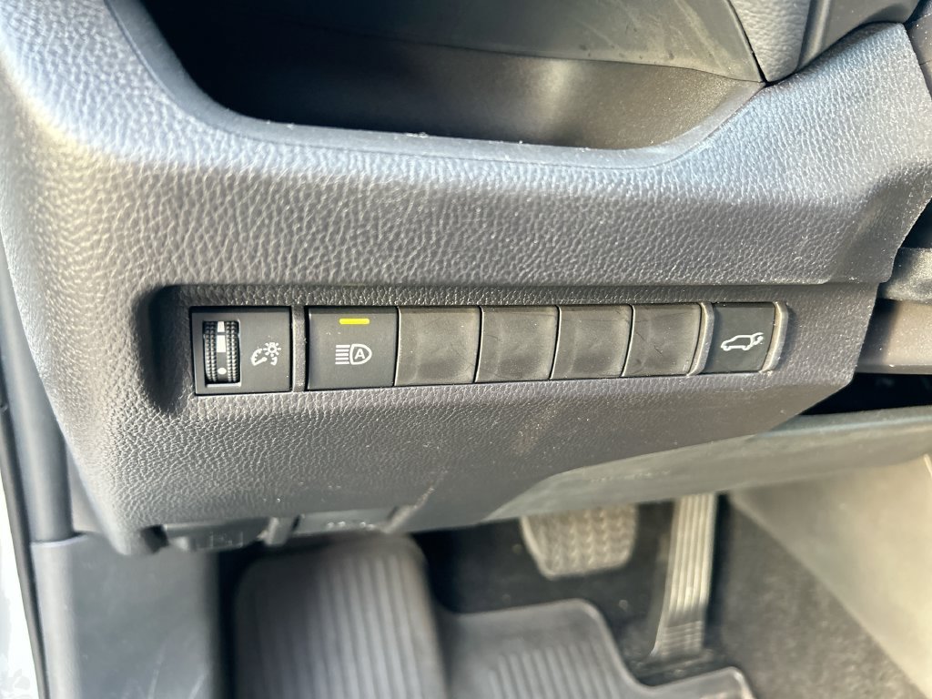 Certified 2025 Toyota RAV4 XLE w/ Convenience Package FWD image 14