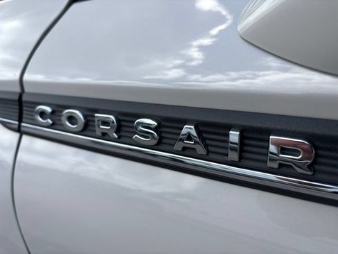 Used 2024 Lincoln Corsair AWD w/ Equipment Group 101A image 11