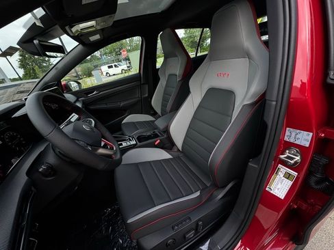New 2025 Volkswagen GTI SE image 18