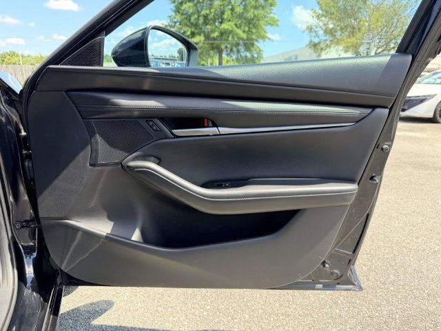 Used 2025 MAZDA MAZDA3 s Sport FWD image 8