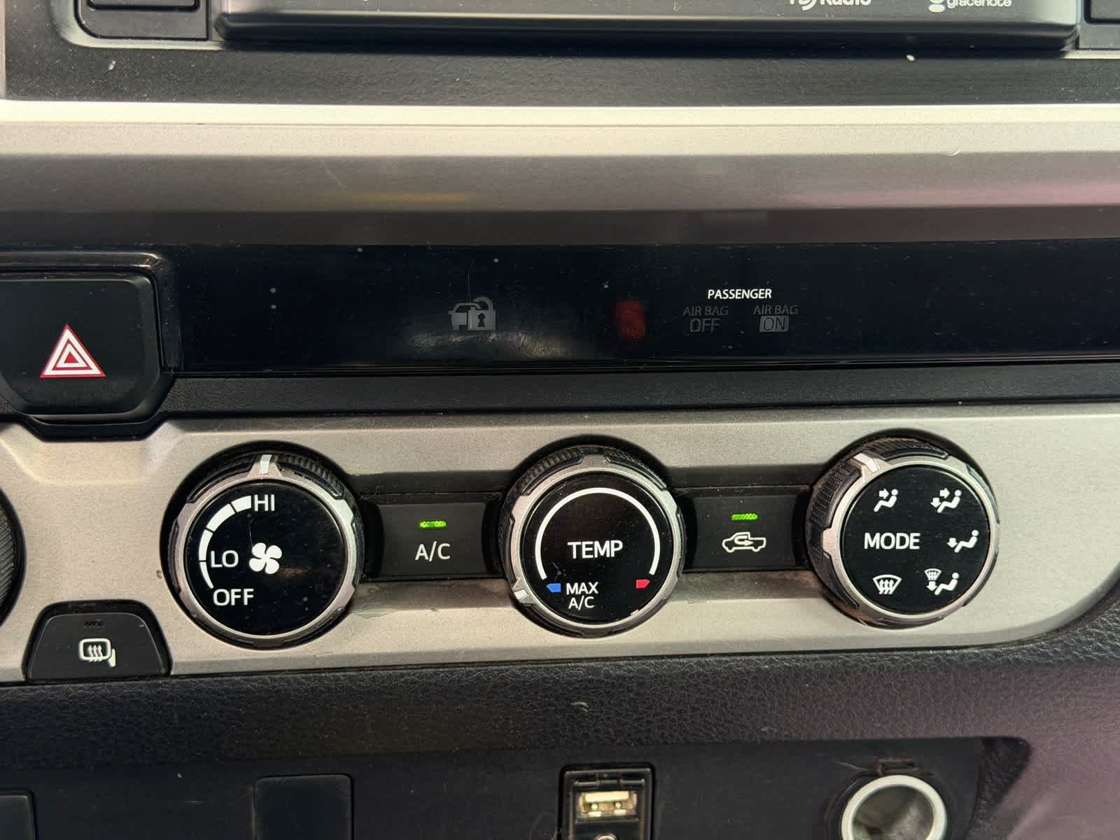 Used 2016 Toyota Tacoma SR5 w/ Towing Package AWD/4WD image 21