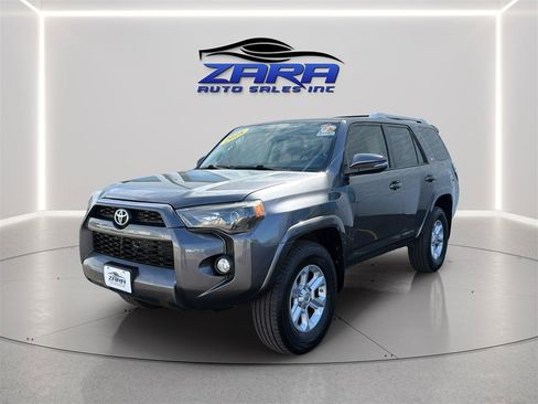 Used 2018 Toyota 4Runner SR5 Premium AWD/4WD image 3