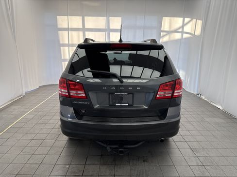 Used 2017 Dodge Journey SE w/ Flexible Seating Group image 6
